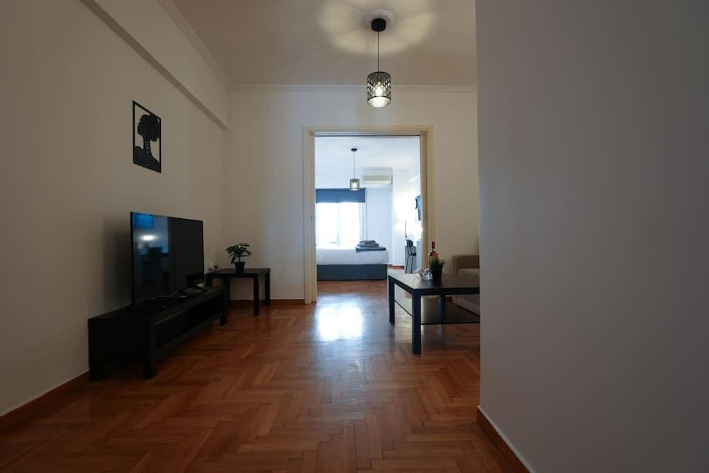 Syntagma Square, 70Sqm Pentelis Sunny Apartment Athens Exterior photo